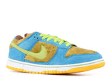 Nike Dunk SB Low Baby Bear 2