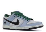 Nike Dunk SB Low Maple Leaf Central Park 2