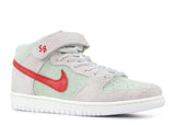 Nike SB Dunk Mid White Widow