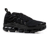 Air VaporMax Plus Triple Black Alternative View 1