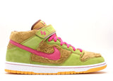 Nike Dunk SB Mid Mama Bear